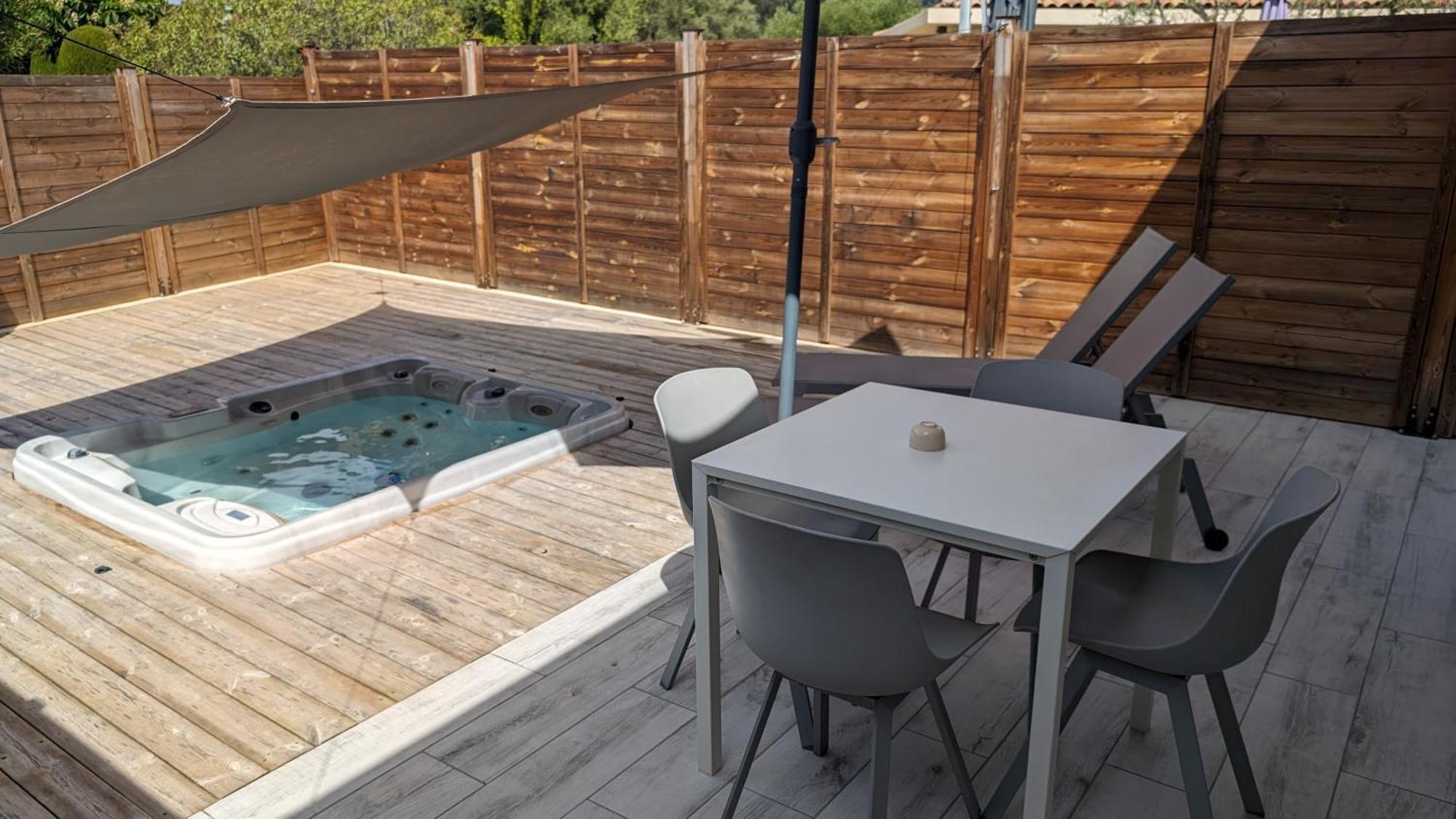 Appartement Luxe Avec Piscine Chauffee & Jacuzzi Prive - Cote D'Azur Roquefort-les-Pins Εξωτερικό φωτογραφία
